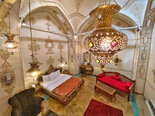 اتاق سه تخته هتل بوتیک خانه کشیش اصفهان